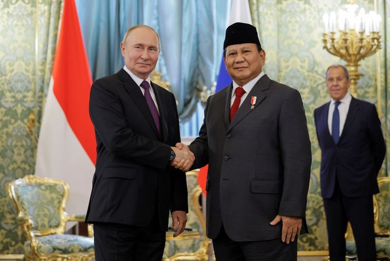 Indonesia's Prabowo to hold talks with Putin to cement 'strategic partnership'