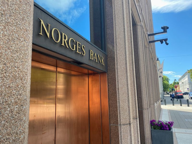 Instant view: Norway's central bank delivers surprise rate cut