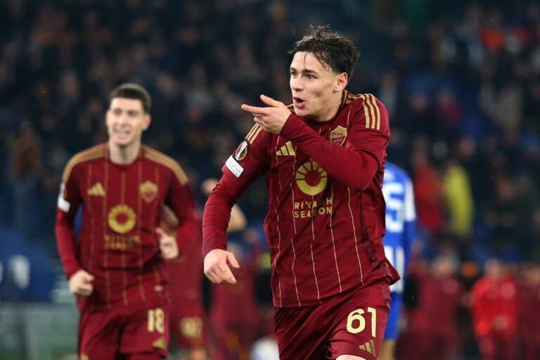 Pisilli celebrates new Roma deal: 'This is my second family.'