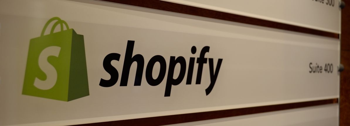 Shopify (NasdaqGS:SHOP) Added To NASDAQ-100 Index Following Positive Developments