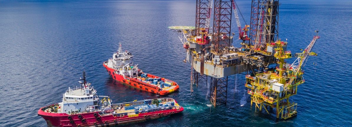 Strathcona Resources Insiders Added CA$10.4m Of Stock To Their Holdings