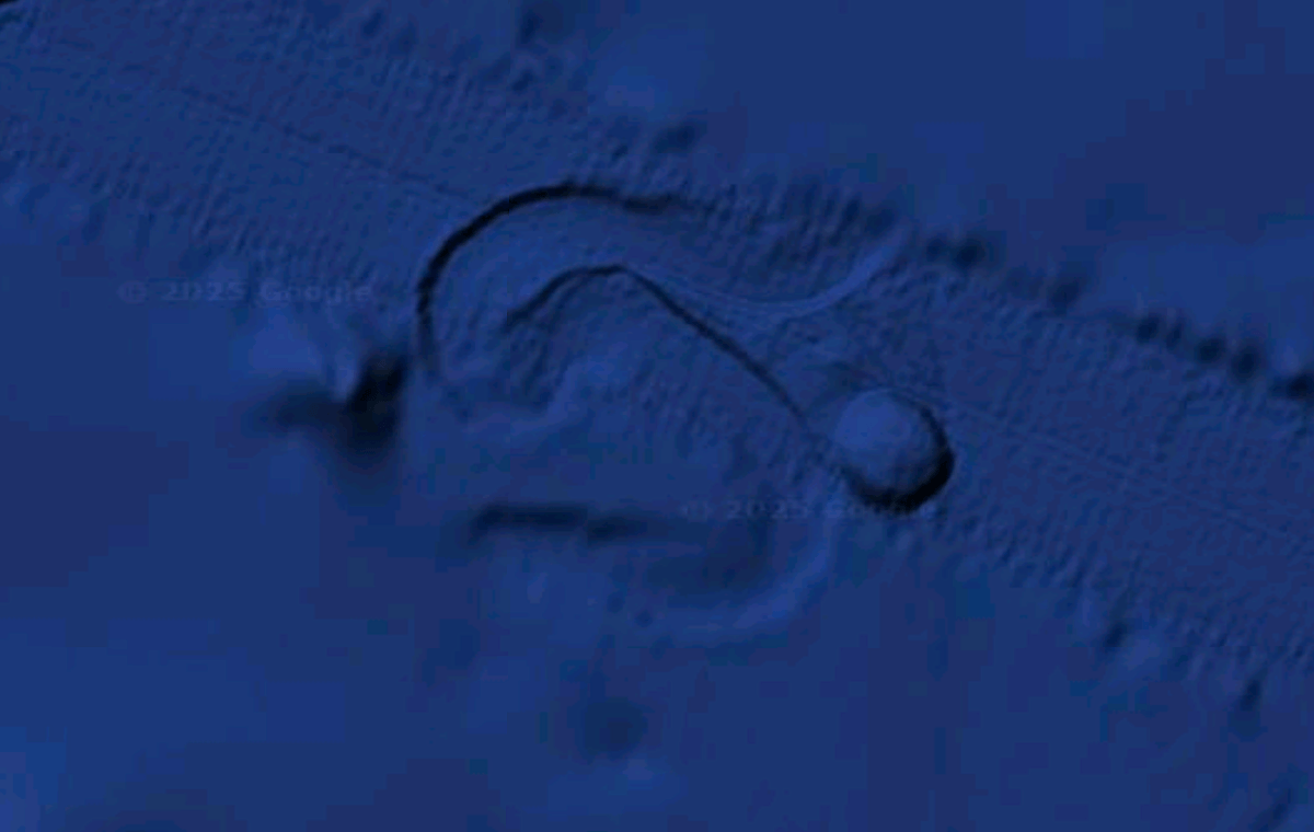 Mysterious Two-Mile Wide Dome Slithers in Pacific Ocean