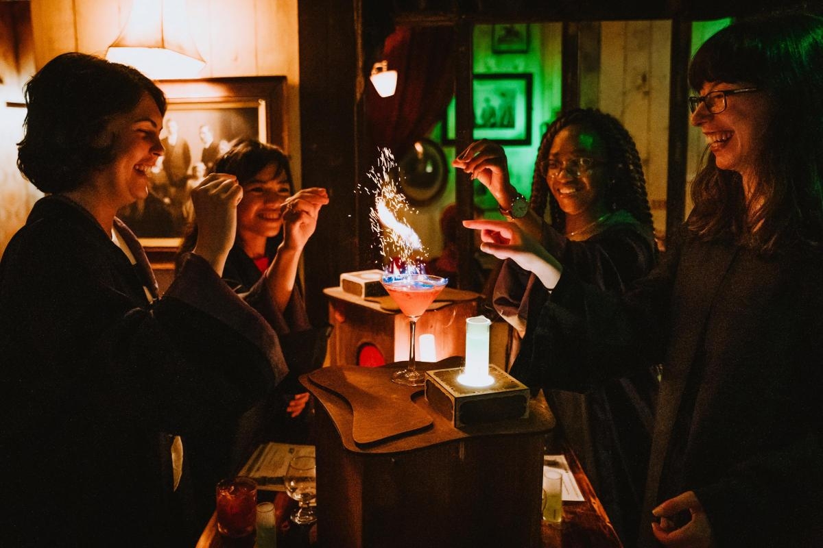 Immersive wizard cocktail bar announces closure