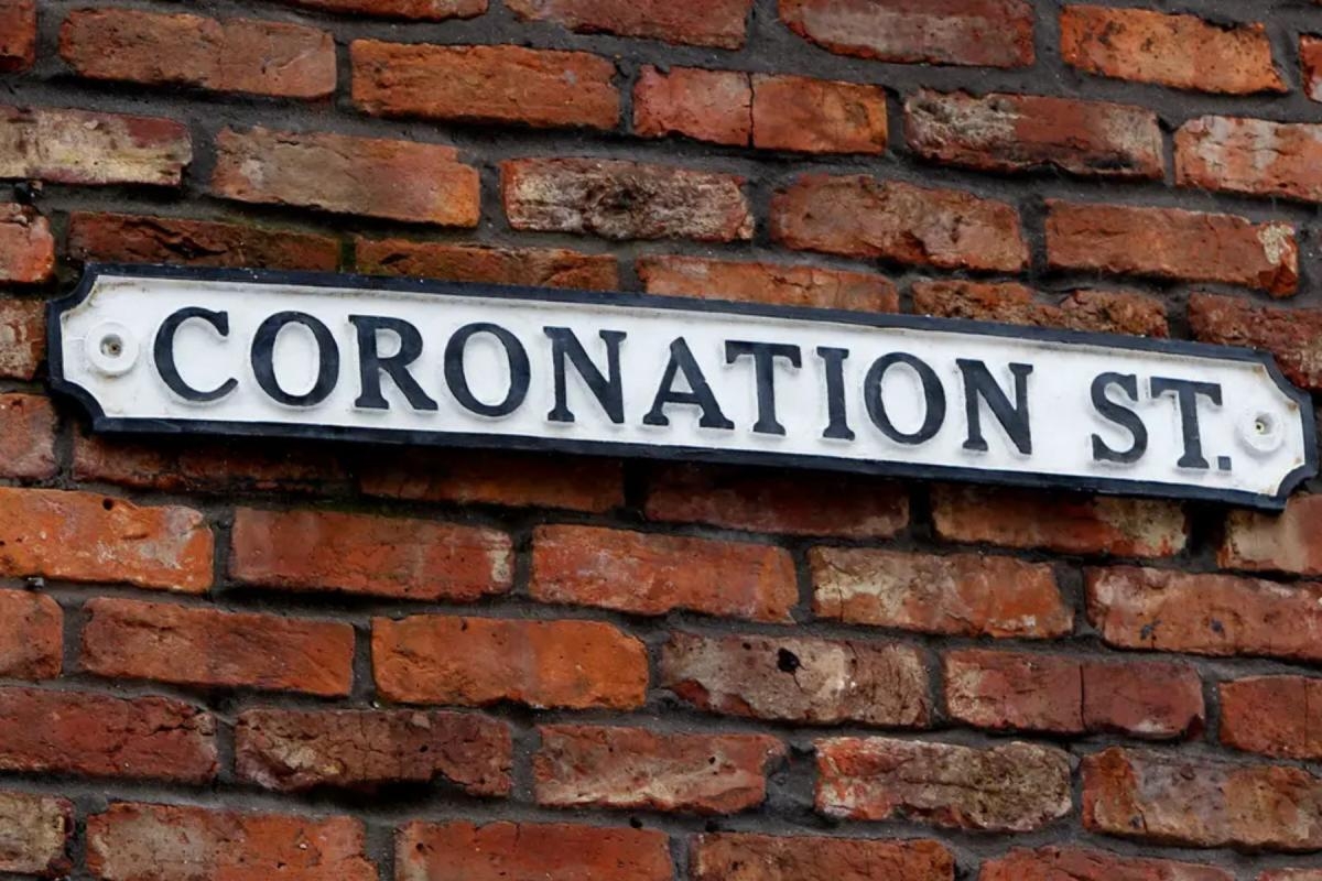 Multiple Coronation Street characters face ‘disturbing' scenes as exits teased