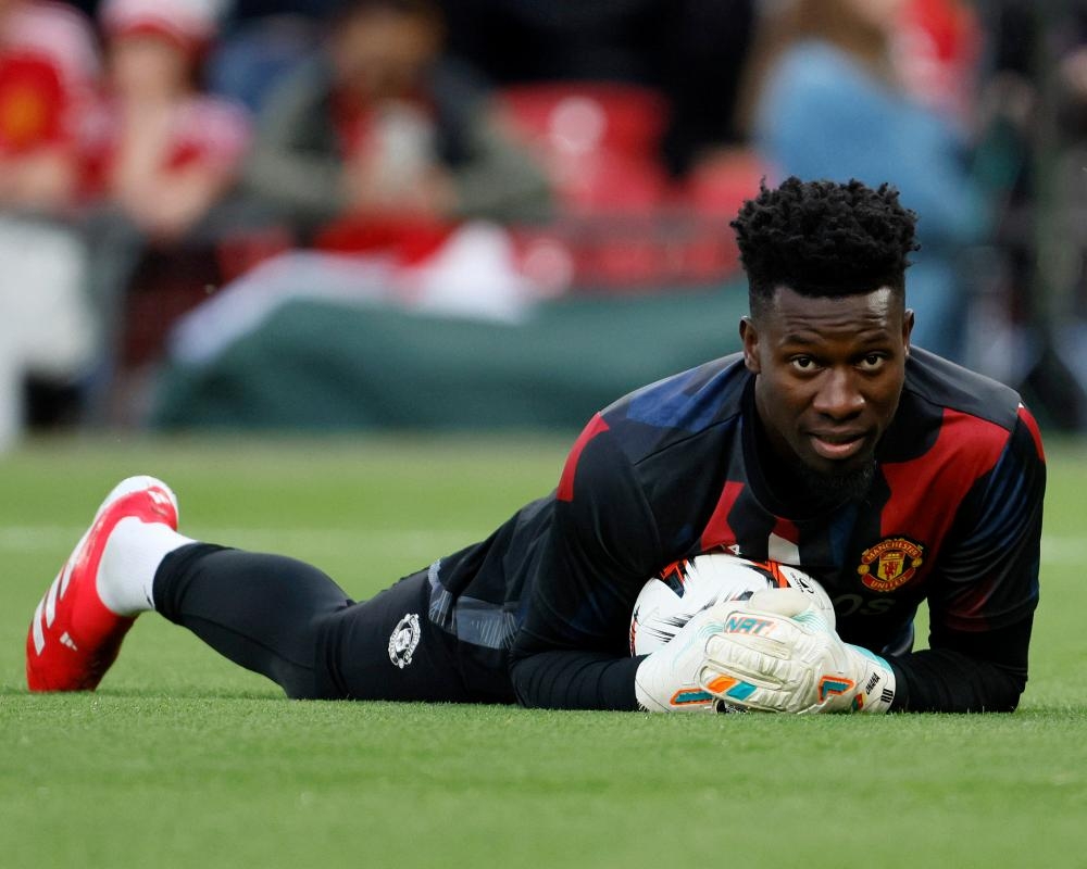 Monaco target André Onana but goalkeeper is keen to stay at Manchester United
