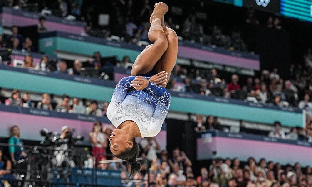 Simone Biles' coach says gymnast suffered from ‘twisties' before 2016 Olympics