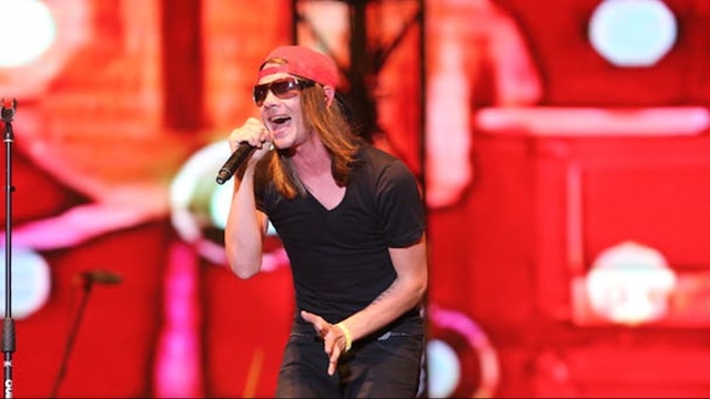 Singer of popular 2000s rock band bans Trump supporters from coming to gigs