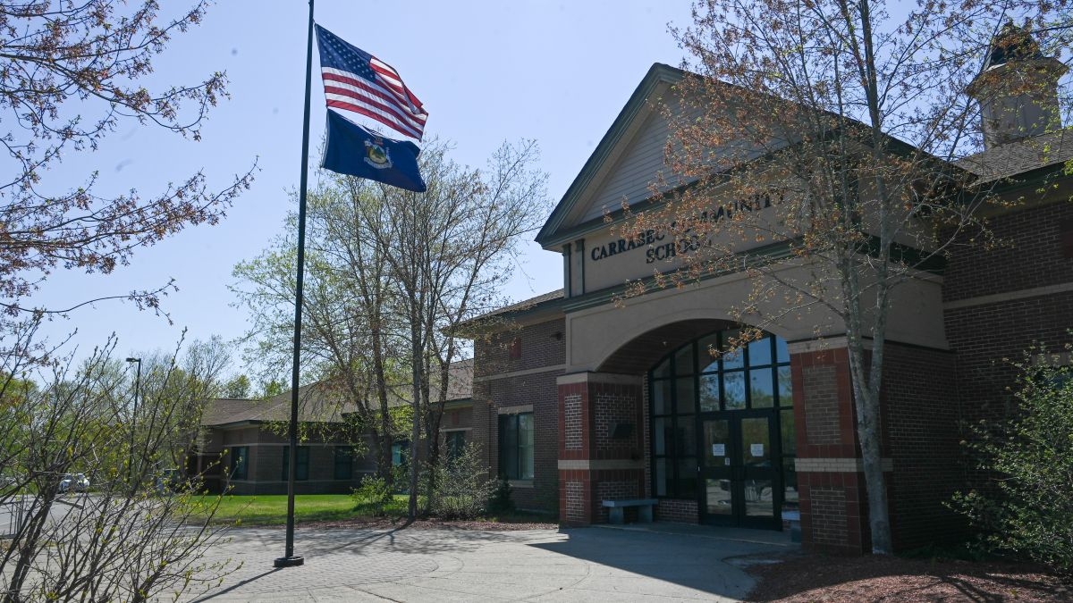 Embden rejects proposal to explore leaving school district