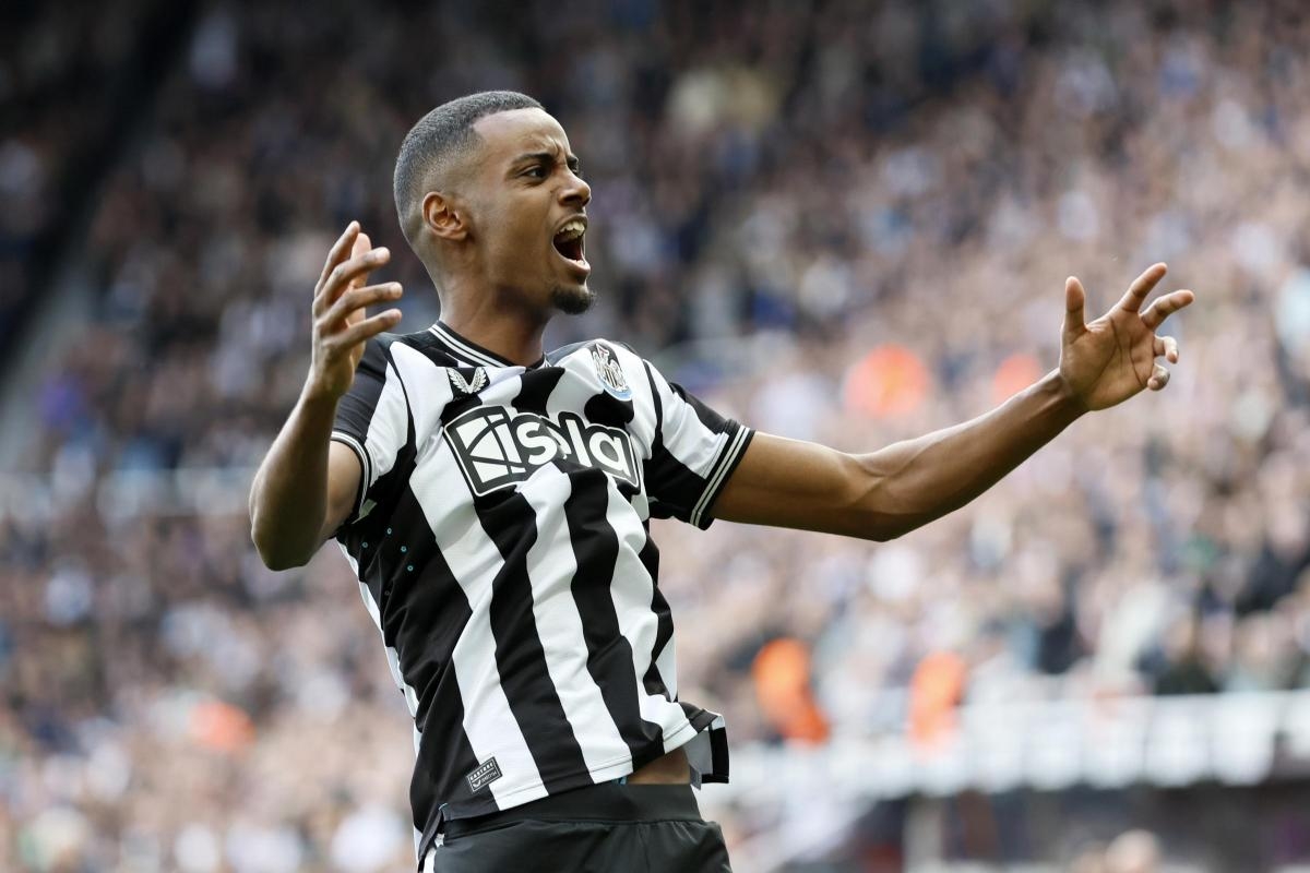 Family of ‘travelling burglars' who targeted Newcastle United star's home jailed