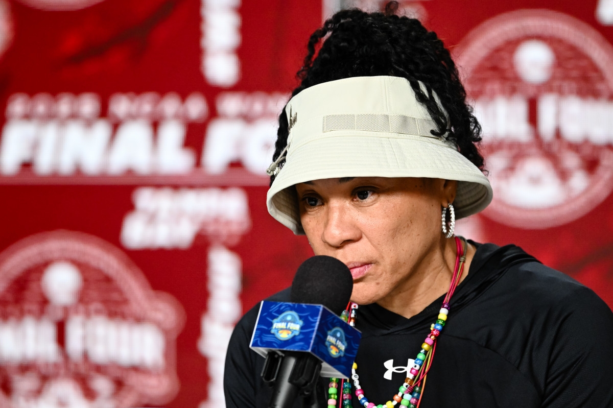 Dawn Staley Shows True Character With Comment On Caitlin Clark