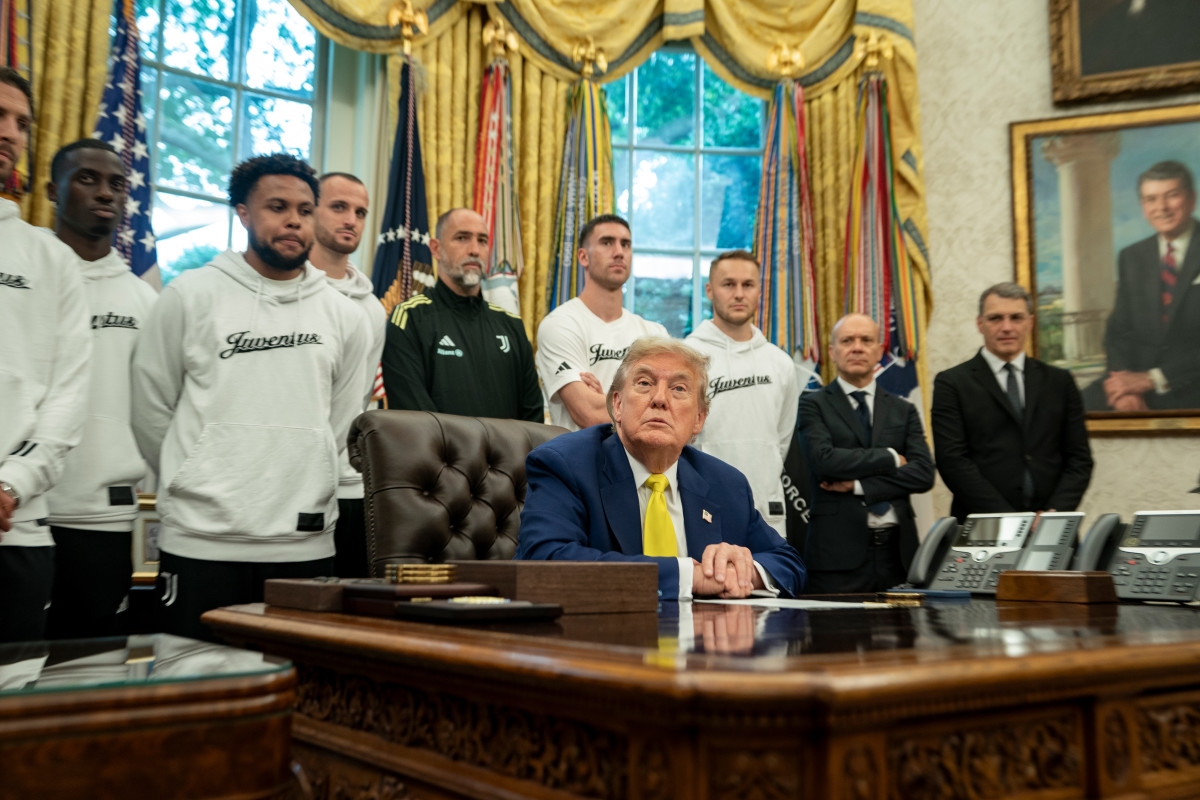 President Trump Leaves Soccer Team Speechless With Question At White House