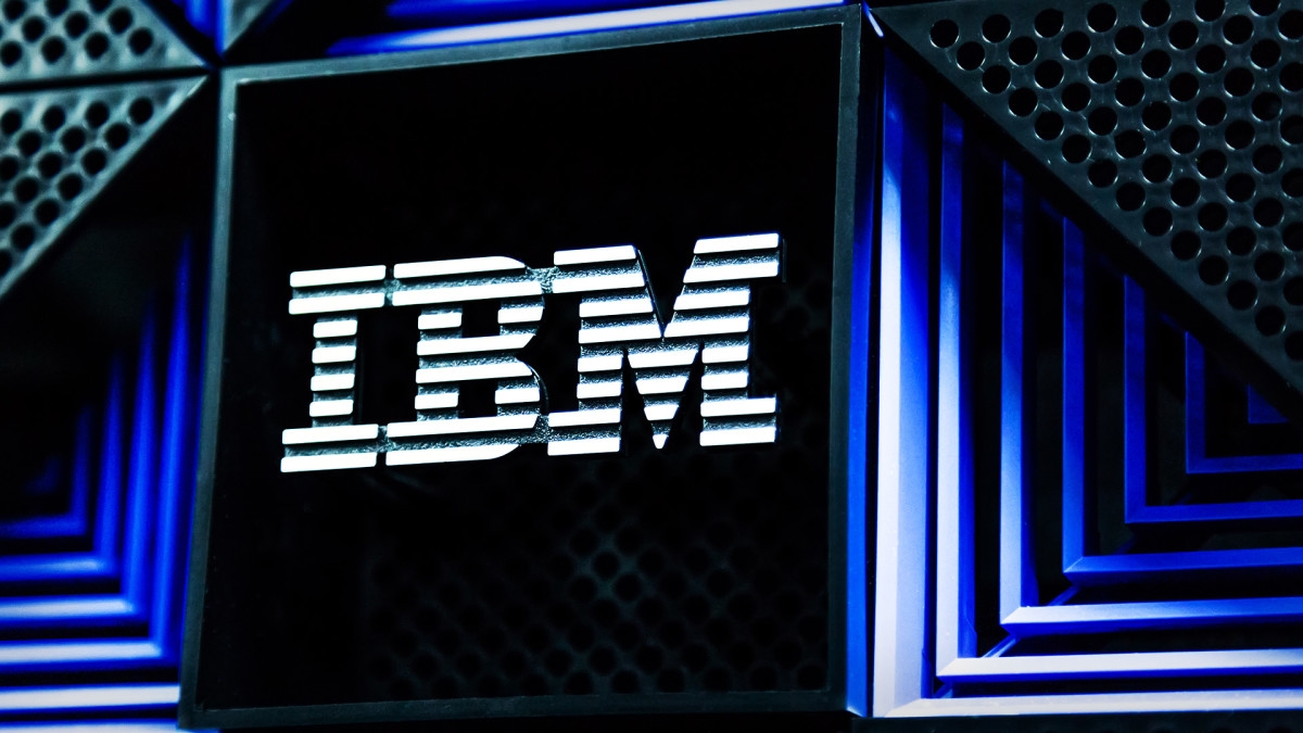 Analysts revamp IBM stock price target after AI-fueled new high