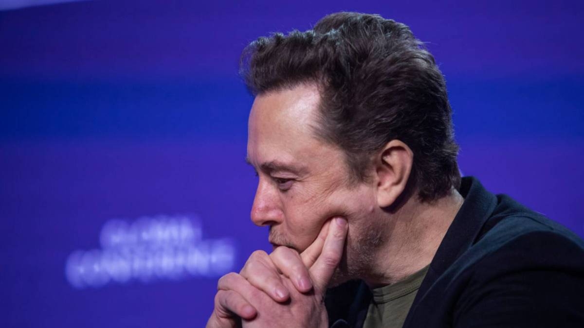 Tesla's robotaxi rollout runs into trouble