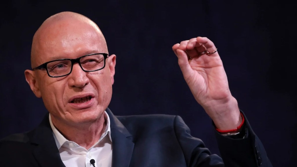 News Corp Extends CEO Robert Thomson's Contract by 5 years