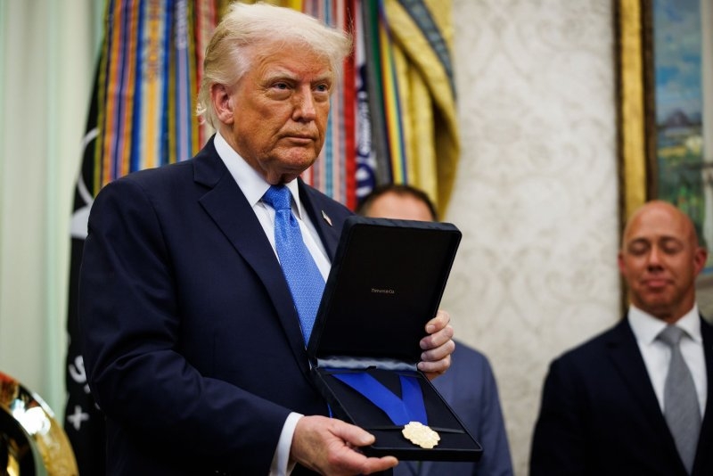 Trump awards first-ever Medals of Sacrifice to fallen law enforcement officers