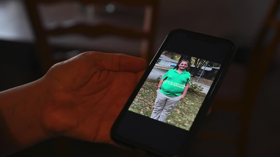 Teens turn to weight loss drugs in fight against childhood obesity