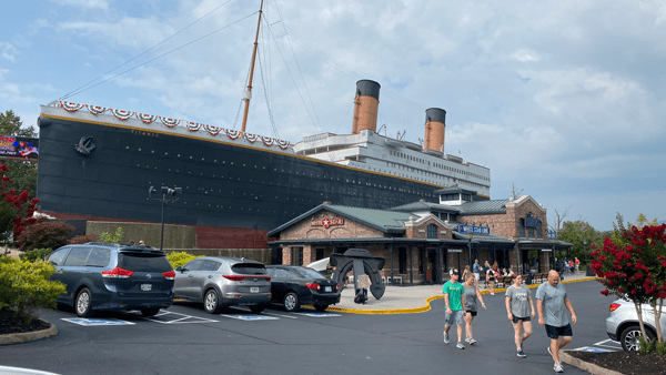 New artifacts at the Titanic Museum expected to sell for $1 million