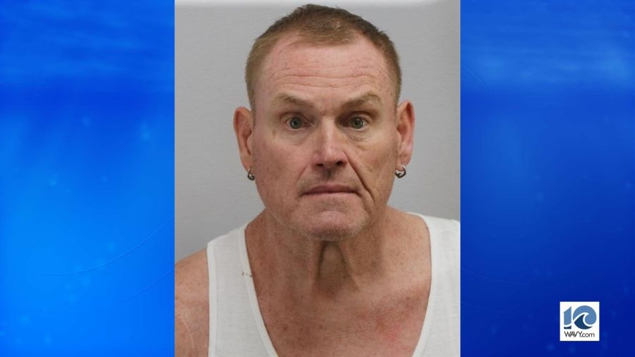 Docs: Former Kempsville High teacher arrested with hatchet and knives in vehicle