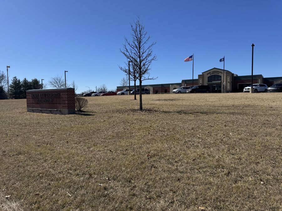 Former Leavenworth teacher accused of inappropriately touching students faces new charges