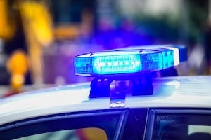 Jacksonville man dies in Northside car wreck