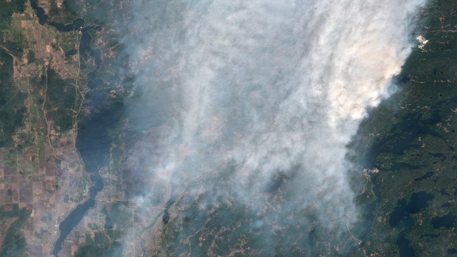 Hazy skies ahead: Wildfire smoke moving into Michigan Friday