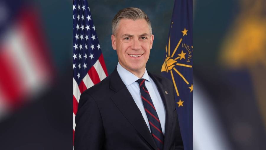 Indiana Senator helps introduce bill to regulate executive pay in home loan agencies