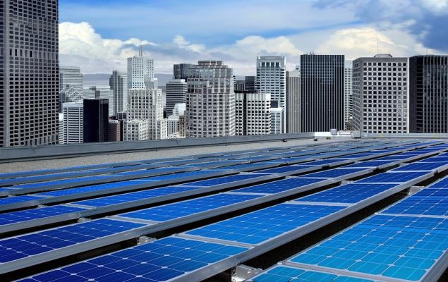 First Solar Plunges 21.2% in Past 6 Months: How to Play the Stock?