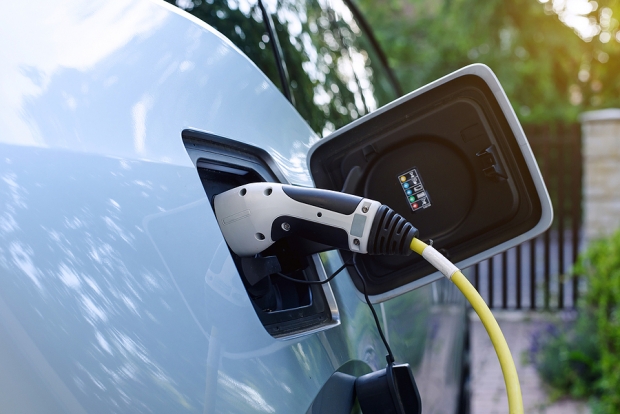 TSLA vs. BYDDY: Which of These EV Giants is Better Positioned Now?
