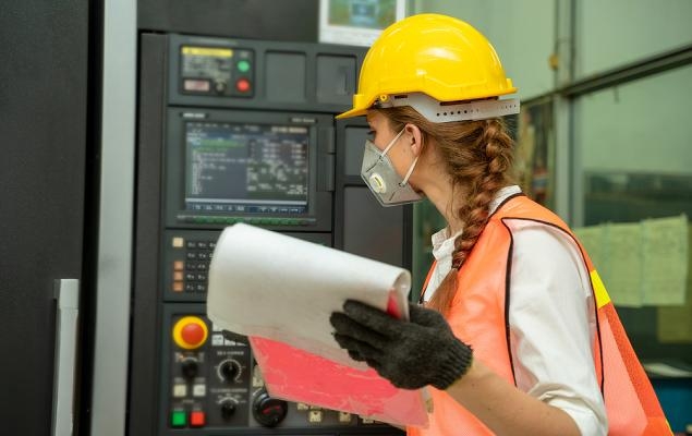 Plug Power Down 39% YTD: How Should Investors Play the Stock?