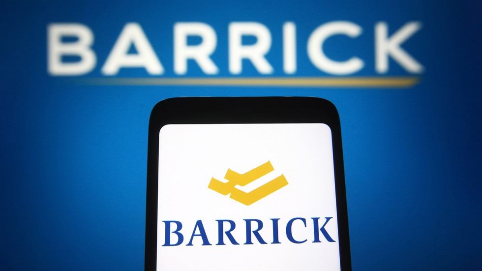 Canadian mining giant loses control of African site