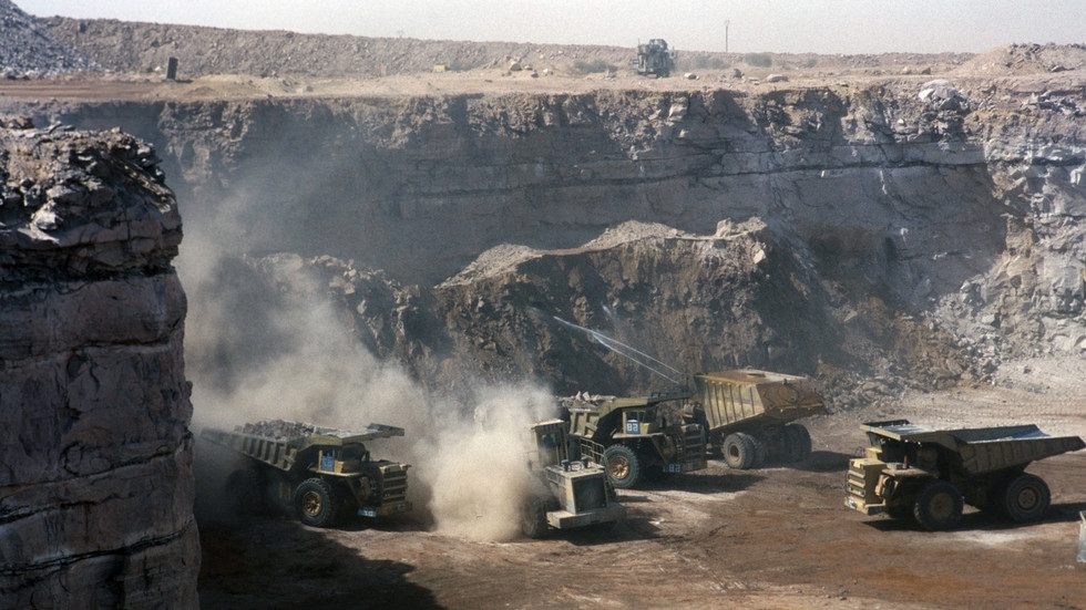 African state strips French nuclear giant of uranium mine