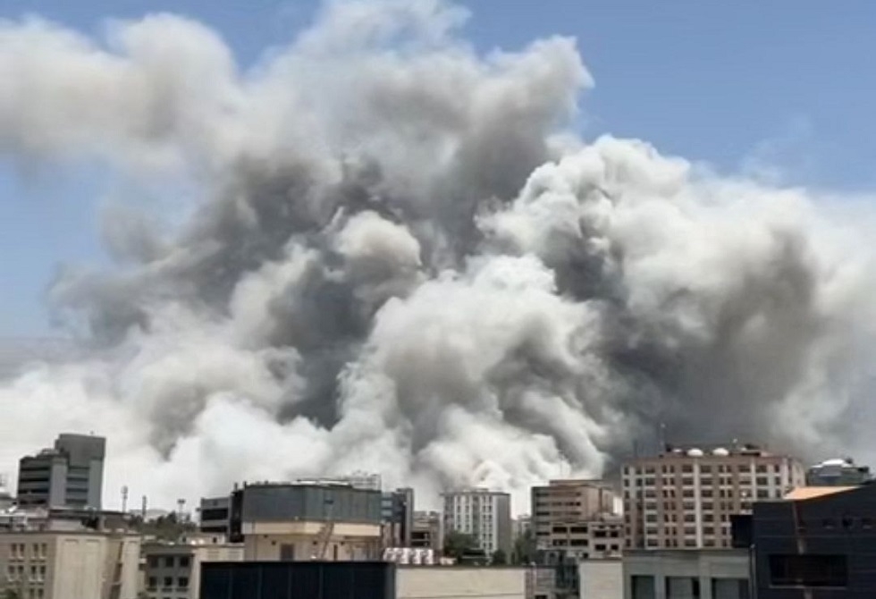 السفارة الأمريكية في بالبحرين تحول موظفيها إلى العمل عن بعد
