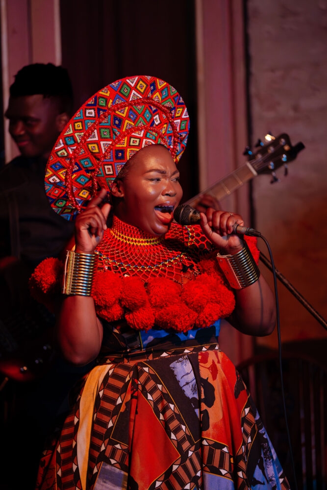 Between bows and hymns: Zawadi's Ngimuhle and the sound of ancestral play