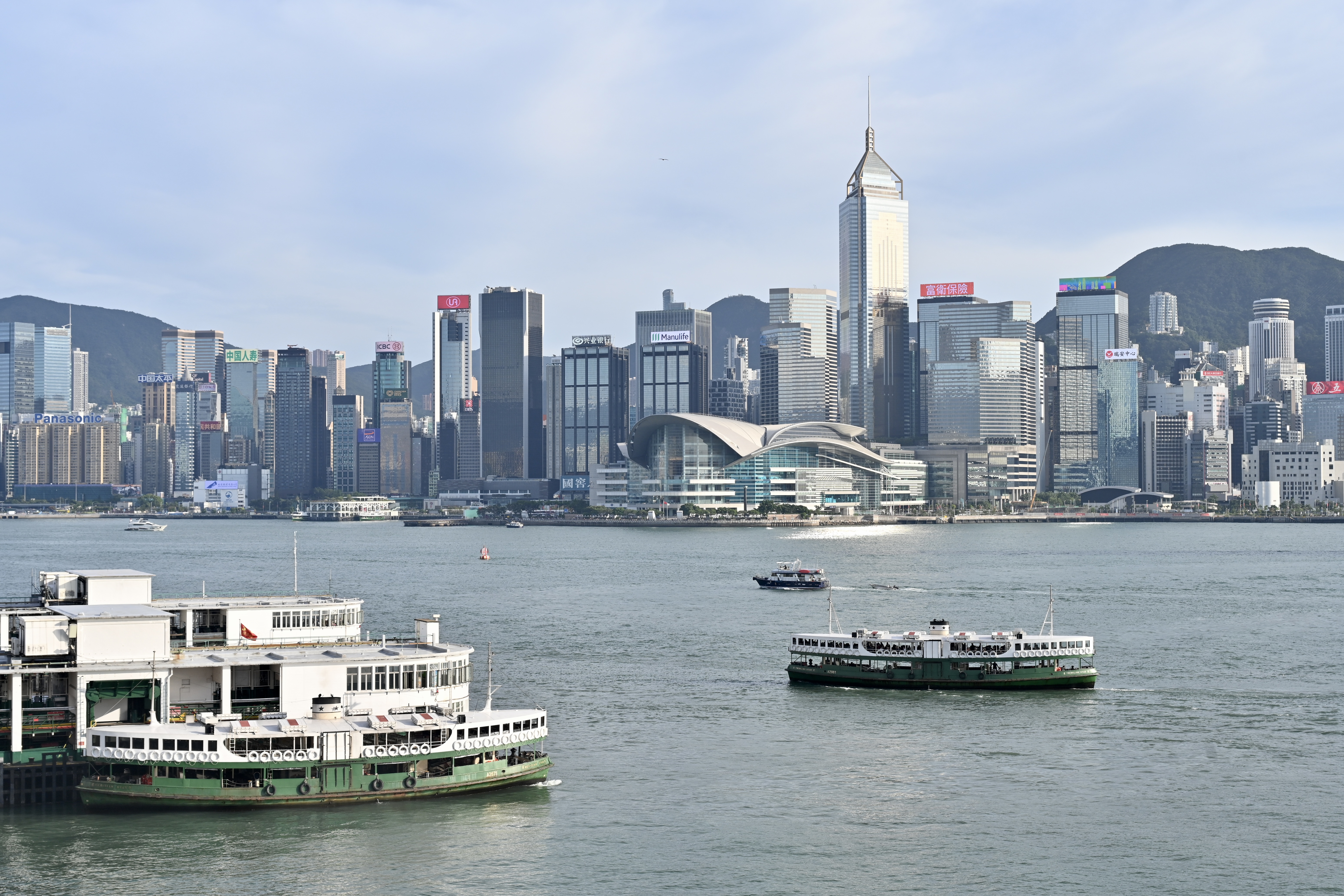 Hong Kong rises to World's No.3 most competitive economy