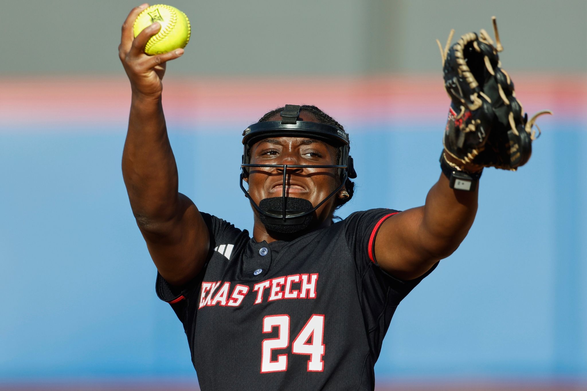 Texas Tech ends Oklahoma's 4-year run as Women's College World Series champ with walk-off 3-2 win