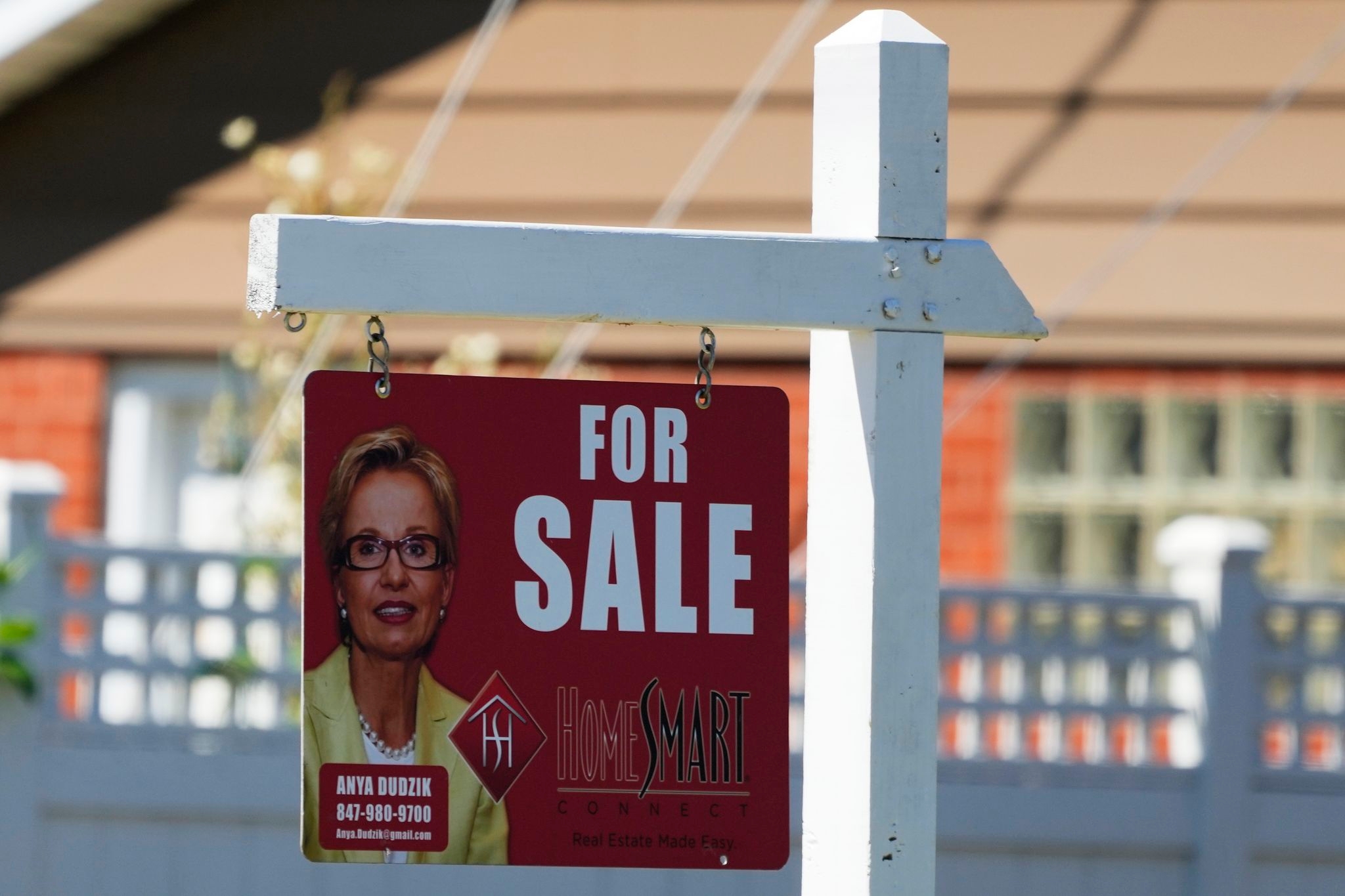 May home sales barely move as high mortgage rates, prices, weigh on housing market