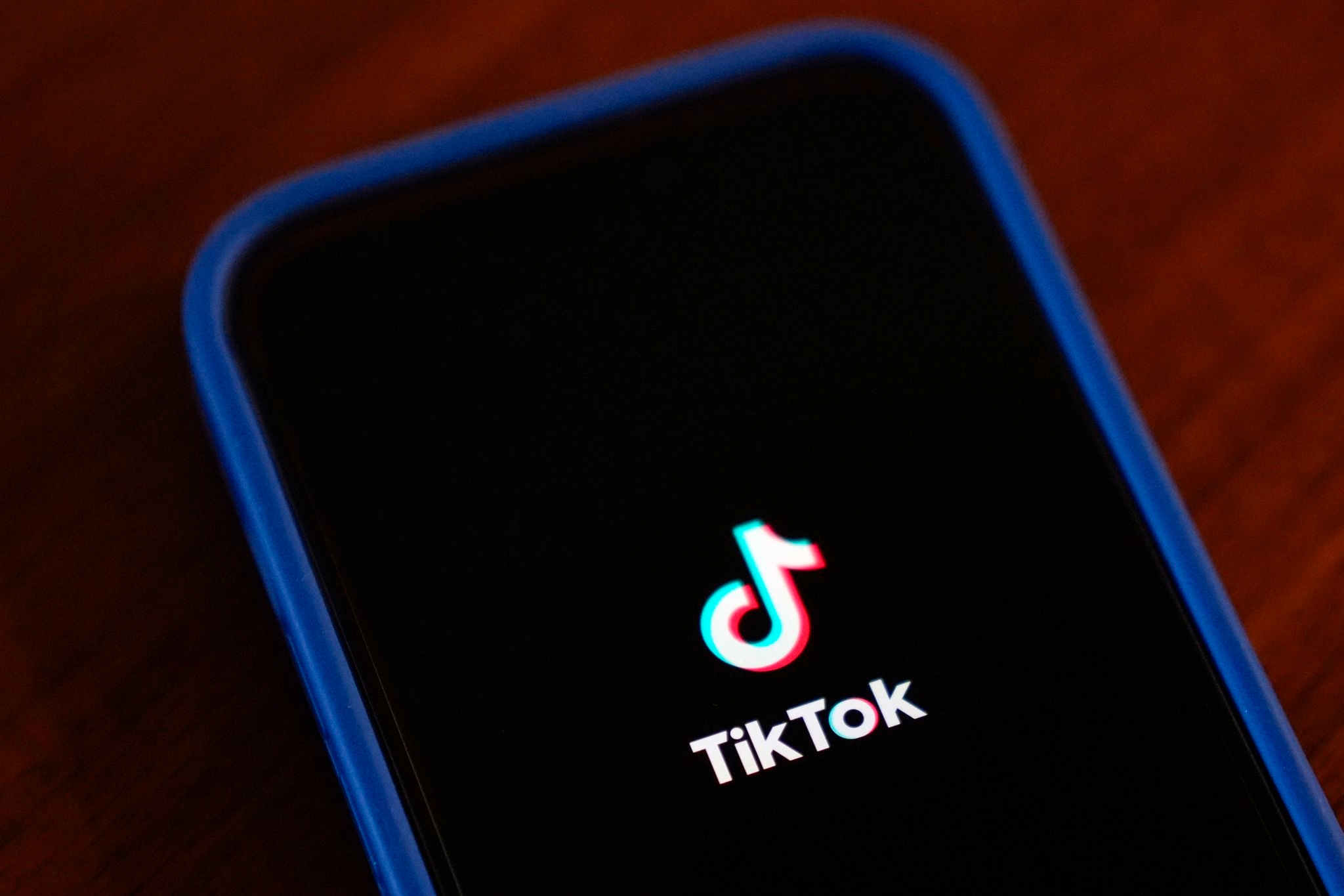 Trump delays the TikTok ban once again