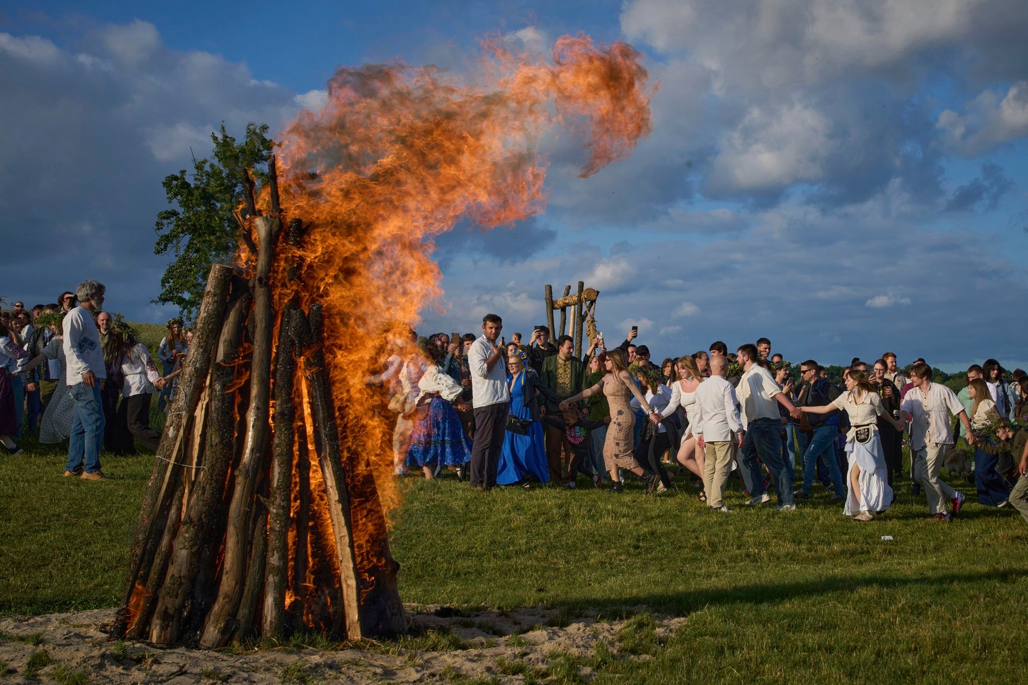 Ukrainians celebrate midsummer traditions with song, dance and fire