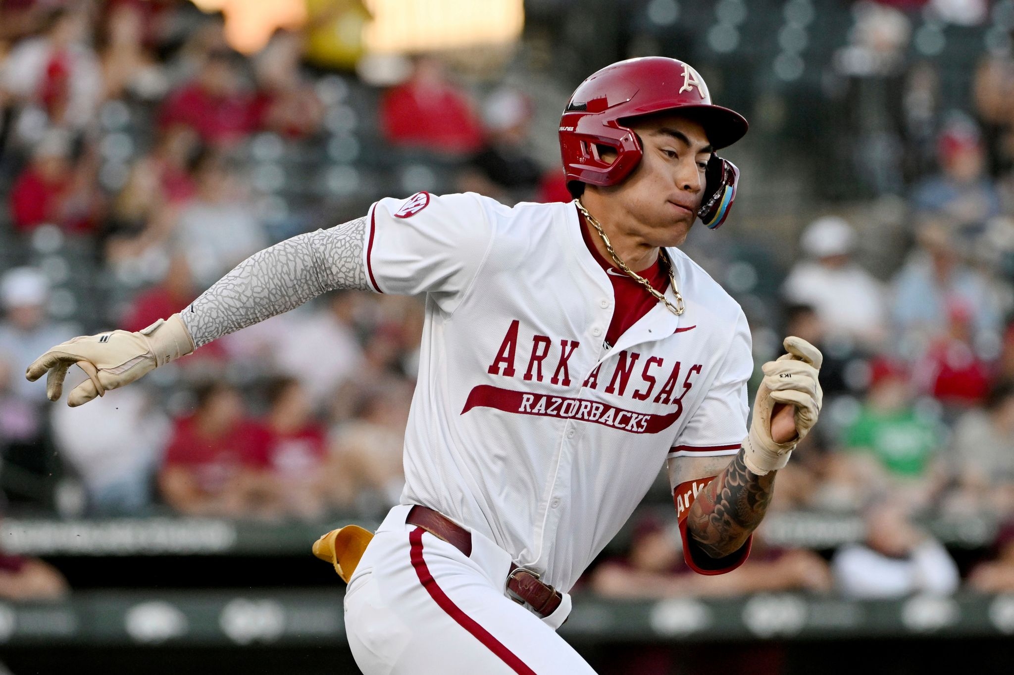 Arkansas SS Wehiwa Aloy wins Golden Spikes Award as top amateur player in the nation