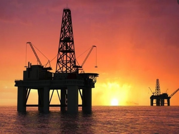 India's petroleum consumption to surge 5.37% annually till 2030: PHDCCI Report