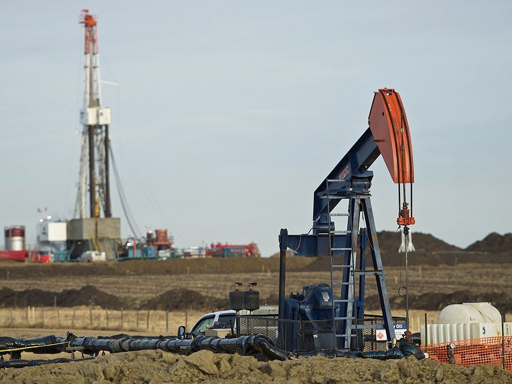 Oil price plunge, trade wars drive drilling land sales down in Alberta