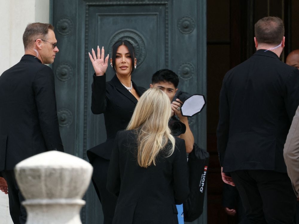 Kim Kardashian's friend testifies star begged not to die during jewelry heist