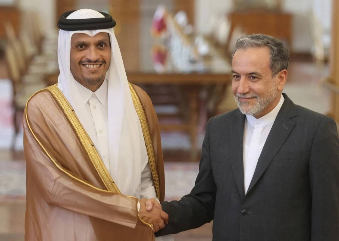 رئيس وزراء قطر التقى عراقجي: لتضافر الجهود من أجل خفض التصعيد عبر الدبلوماسية