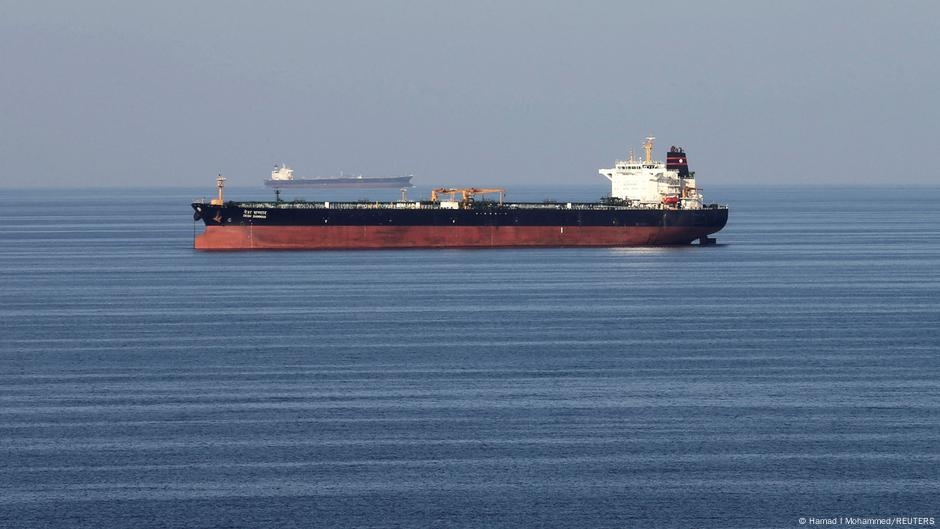 Strait of Hormuz oil flows at risk amid Israel-Iran tensions – DW – 06/17/2025