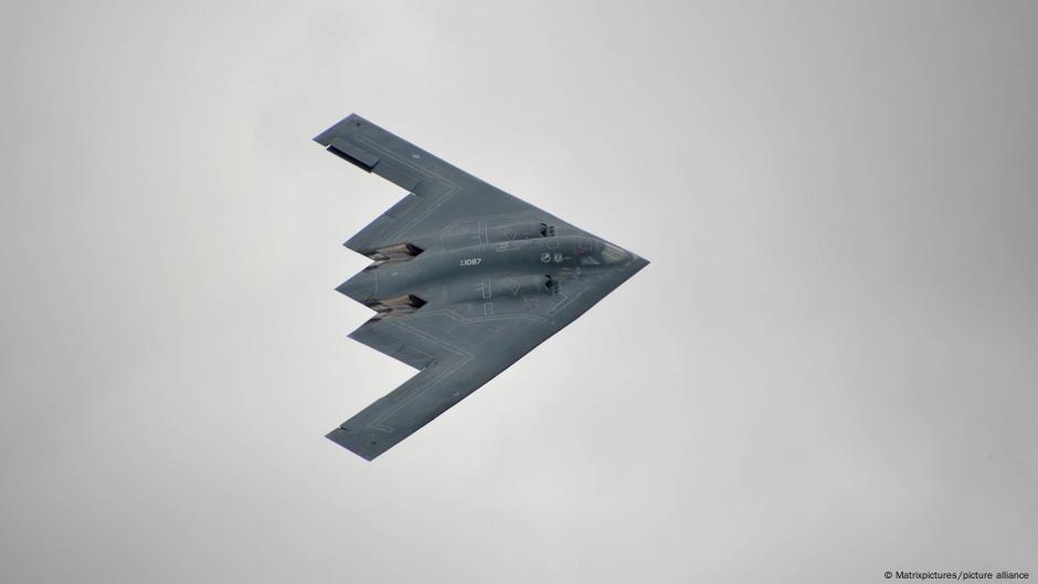 US moves stealth bombers to Pacific, amid Iran tensions – DW – 06/21/2025