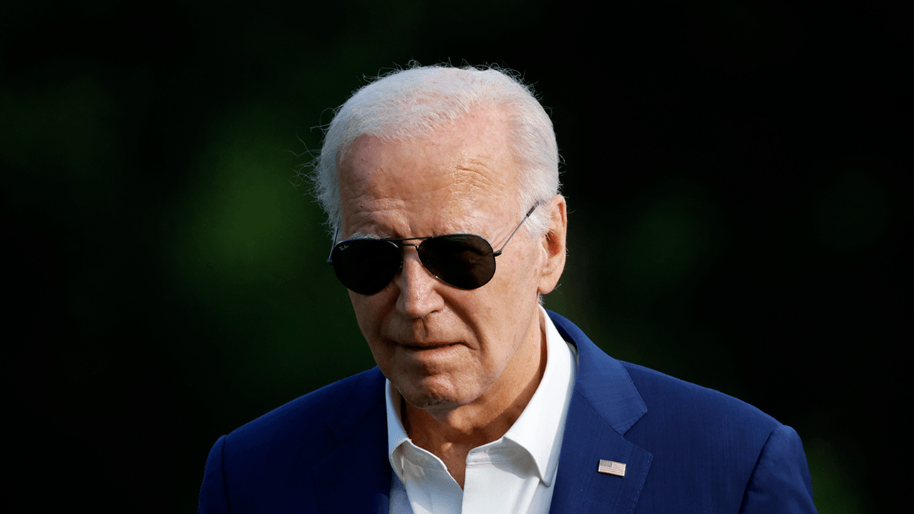 Former Clinton campaign manager laments 'leaderless' state of Dems as Biden remains 'off the radar'