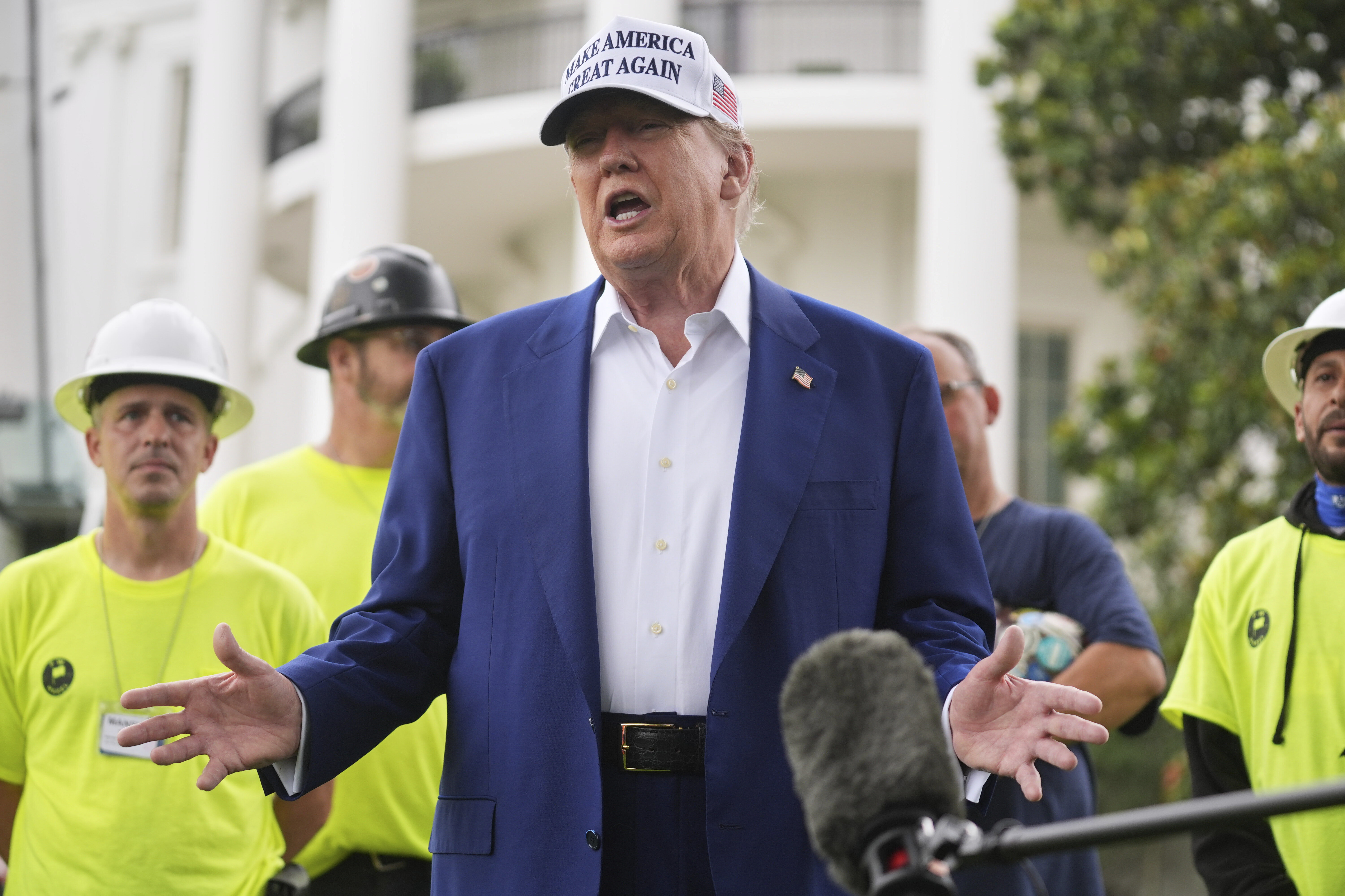 GOP hawks appear to be winning over Trump on Iran