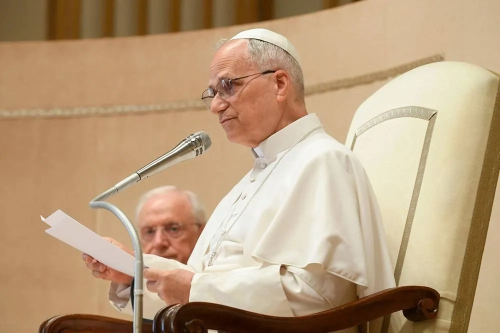 Pope Leo Warns Politicians of the Challenges Posed by AI