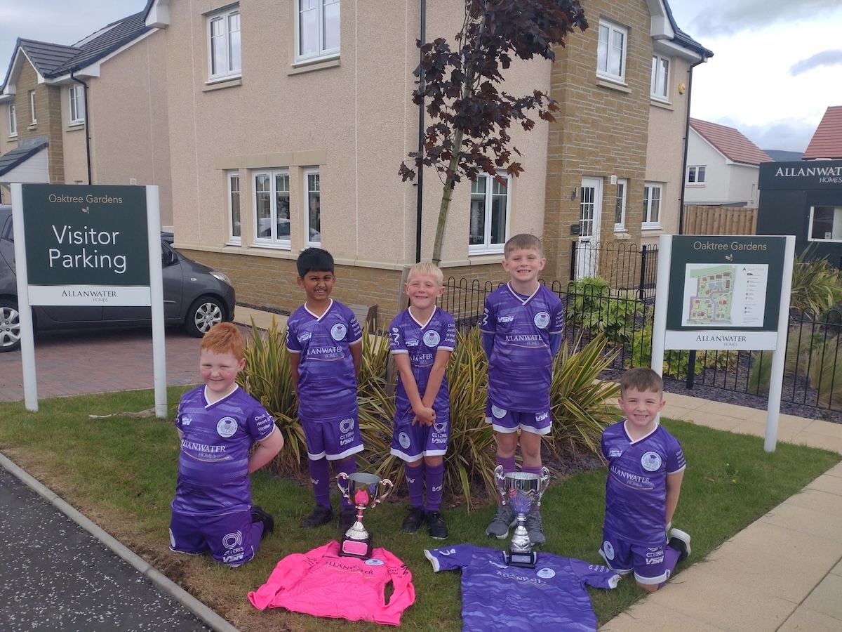 Housebuilder sponsors local team with new strips