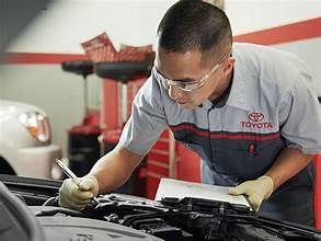 Expert Toyota and Range Rover Service in Dubai: Auto Clinic's Premium Car Care